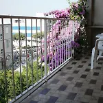 Mare Apartment *