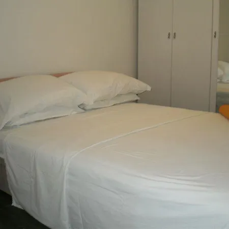 Apartmani Mare *