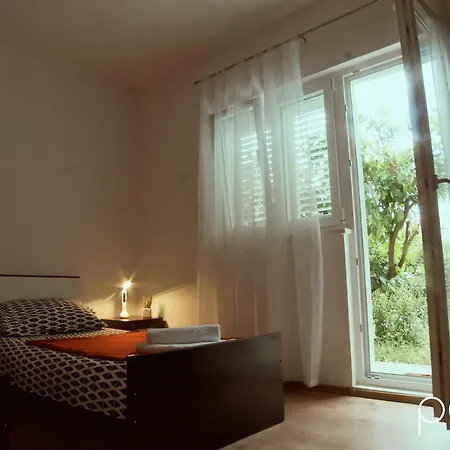 Mare Apartment *